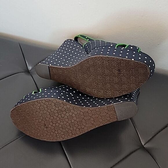 Lilly Pulitzer Polka Dot Wedge Peep Toe Sandals Navy White - Picture 10 of 11